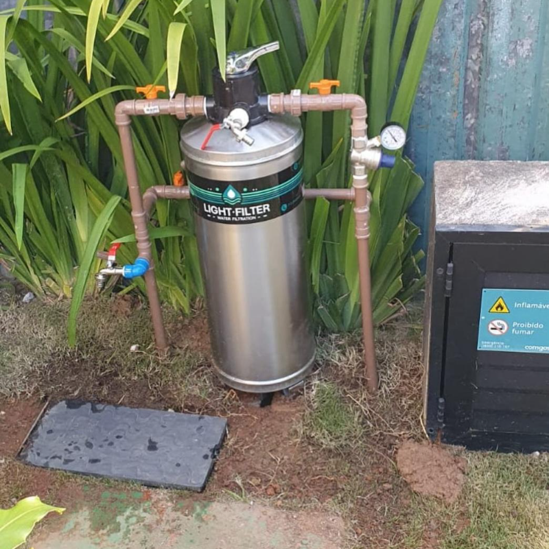 Filtro de entrada instalado por técnico da Tecnofiltro